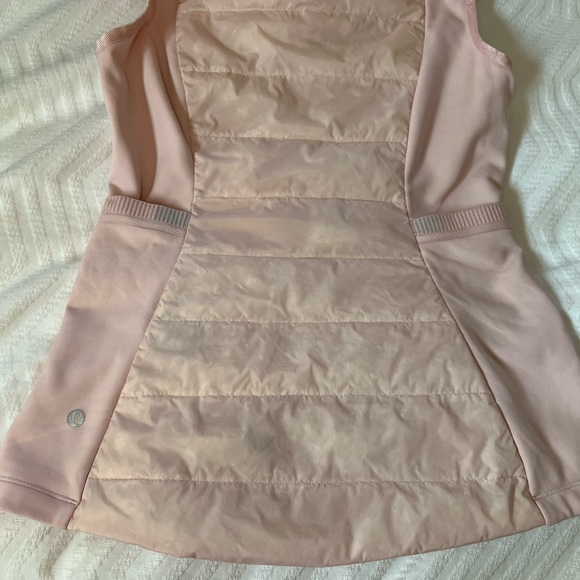 Lululemon Down for It All Vest Pink Size 4 - Picture 7 of 9